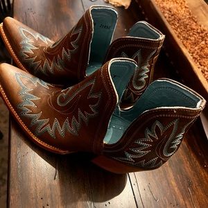 Ariat Dixion Boots